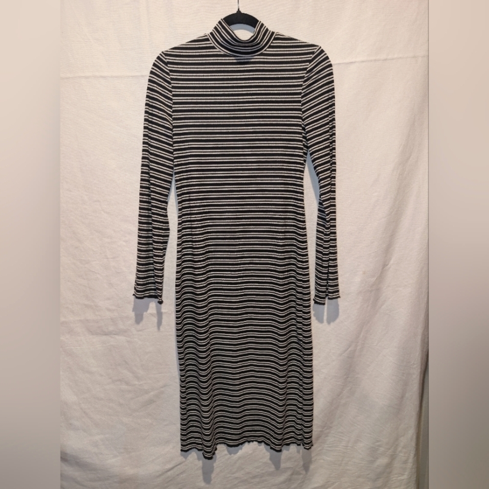 Dual Nature Striped Black and White Turtleneck Midi Dress Medium